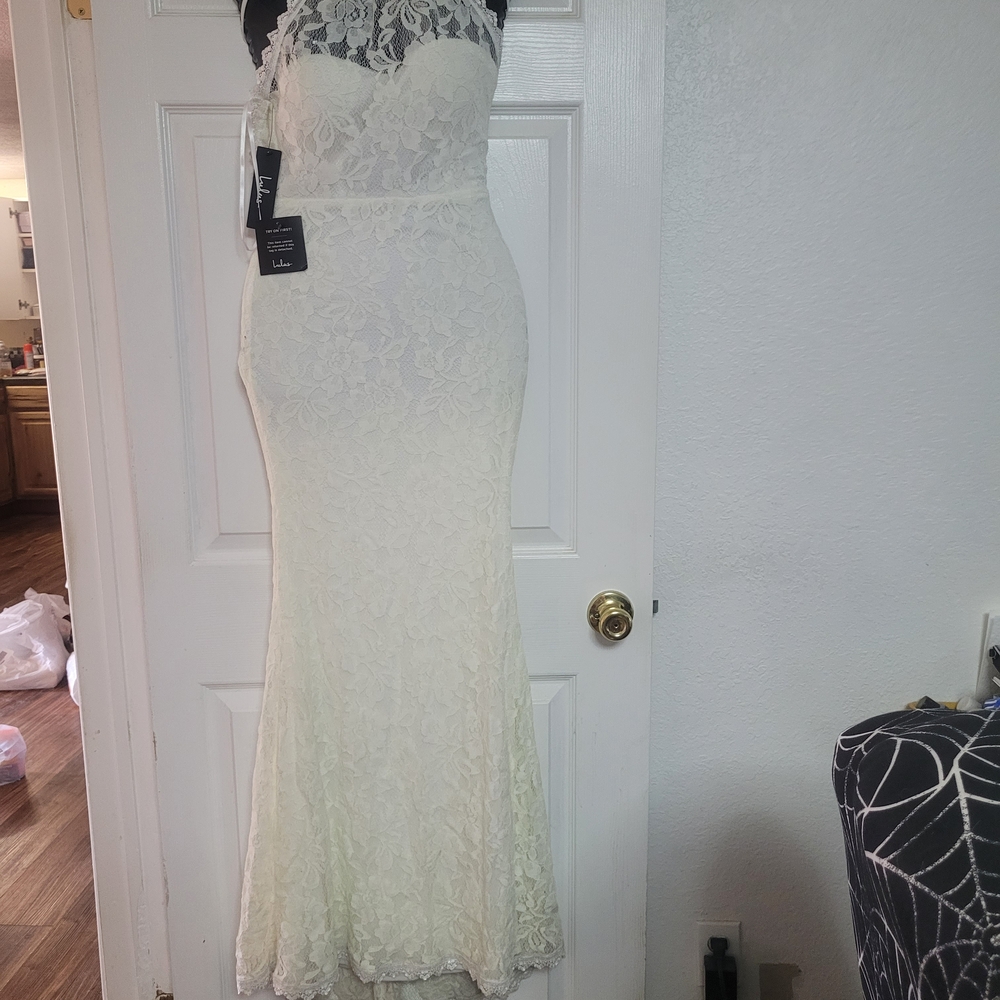Nwts Lulus Chic White Lace Halter Wedding Dress - Picture 3 of 14